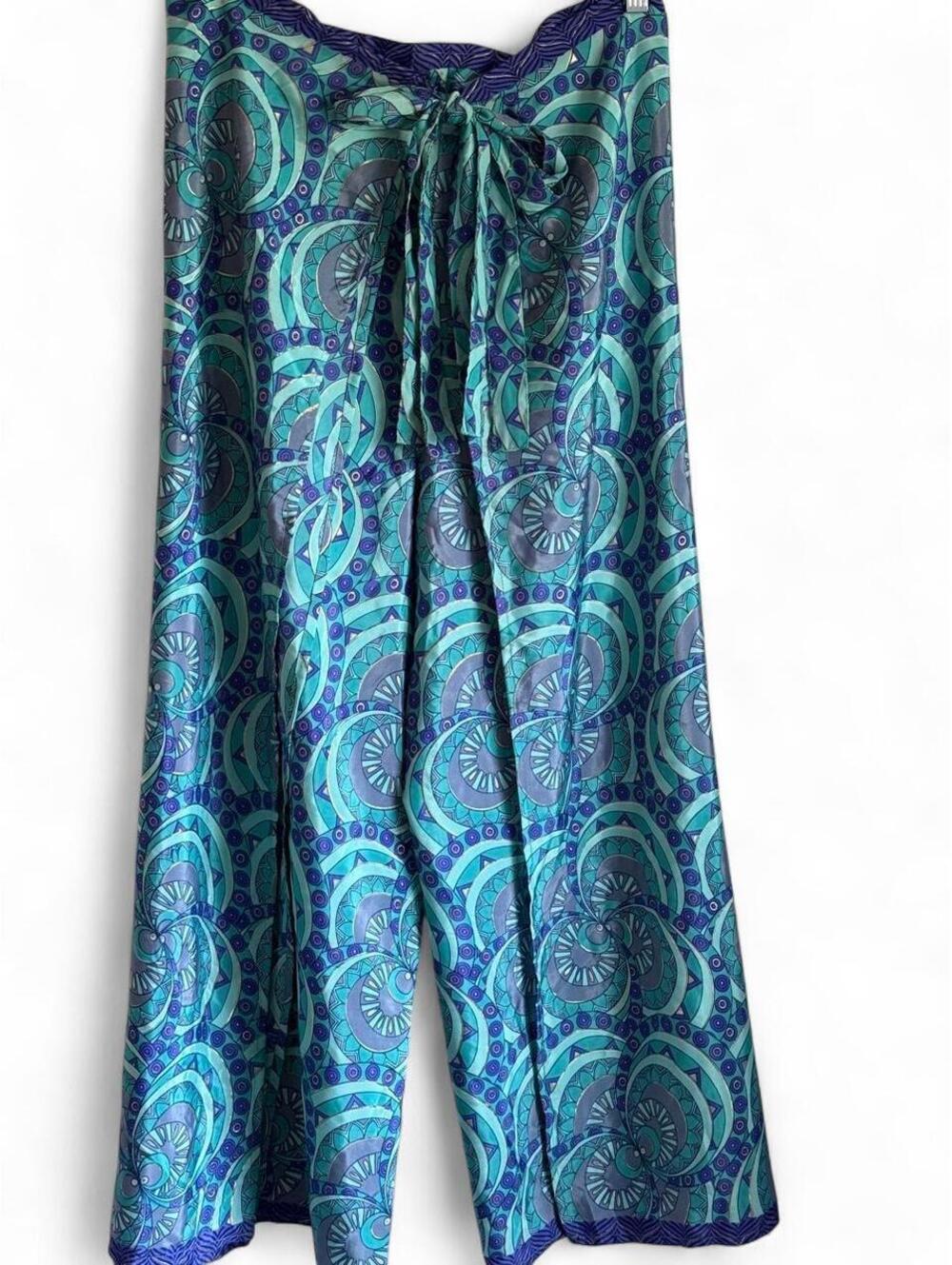 Earthbound Trading Blue Patterned Wrap Pants NWT Size M Boho Festival